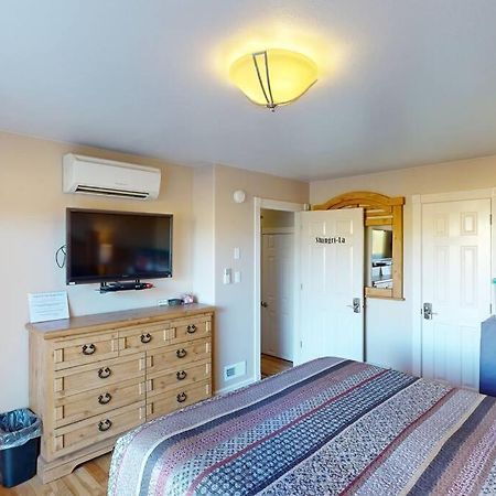 Tacit Shadow Resort Shangri-La King Suite, Gym, Coffee Bar, Hot-Tub, Free Laundry, Food Available Parowan Luaran gambar